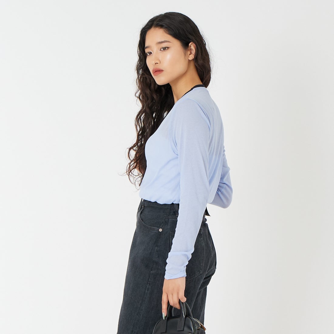 USINE [ユジーヌ] コットンシアーロングスリーブTシャツ [21267069] 073 ｻｯｸｽ/ﾈ &&モデル身長：162cm 着用サイズ：F&&