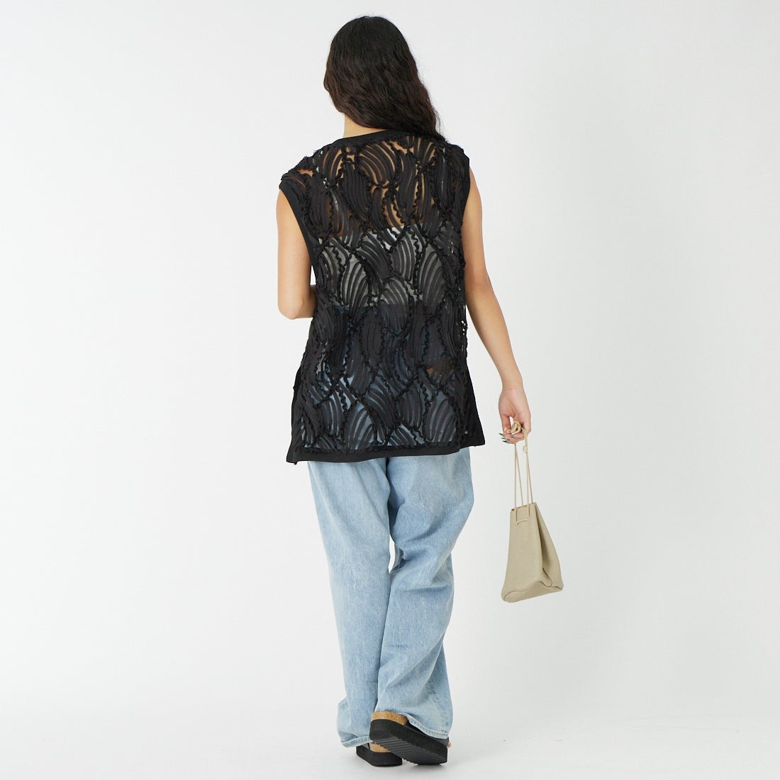 CLOCHE [クロシェ] コードレースシアーベスト [61285564] ﾌﾞﾗｯｸ &&モデル身長：162cm 着用サイズ：2&&