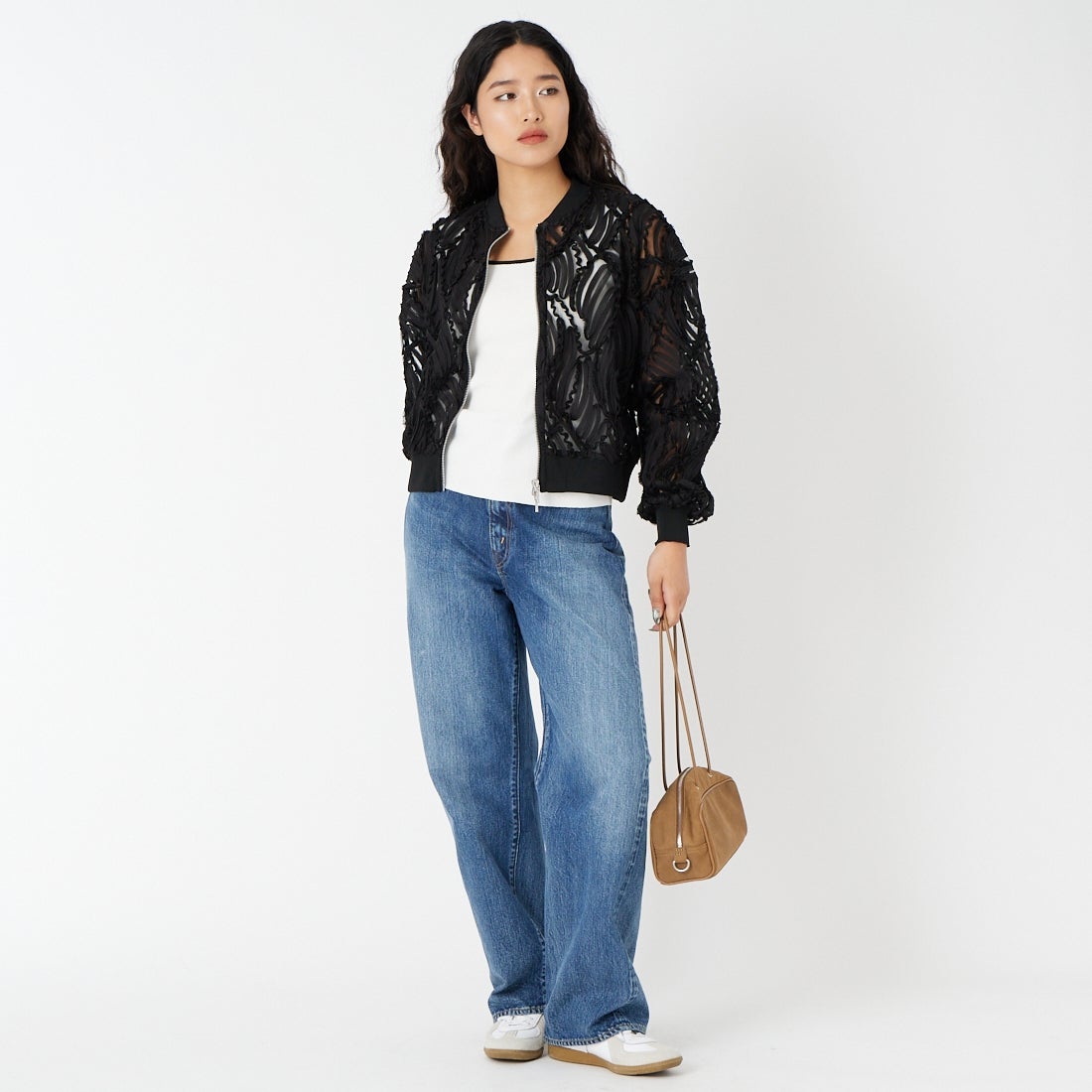 CLOCHE [クロシェ] コードレースシアーブルゾン [61285527] ﾌﾞﾗｯｸ &&モデル身長：162cm 着用サイズ：2&&