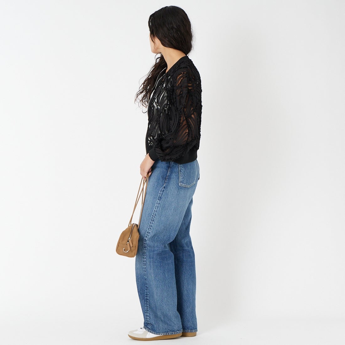 CLOCHE [クロシェ] コードレースシアーブルゾン [61285527] ﾌﾞﾗｯｸ &&モデル身長：162cm 着用サイズ：2&&