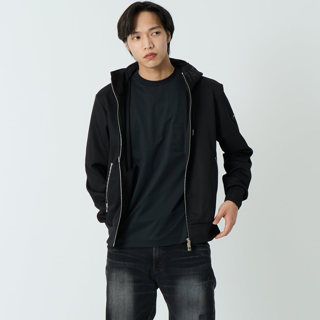 01 BLACK&&モデル身長：179cm 着用サイズ：2&&