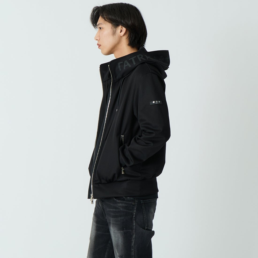 TATRAS [タトラス] BARBIO/バルビオ パーカー [MCKZ0405063588] 01 BLACK &&モデル身長：179cm 着用サイズ：2&&