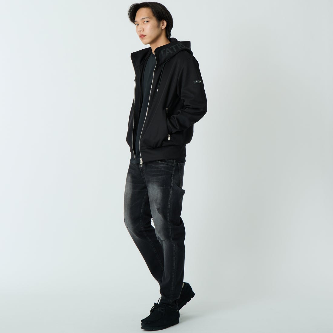 TATRAS [タトラス] BARBIO/バルビオ パーカー [MCKZ0405063588] 01 BLACK &&モデル身長：179cm 着用サイズ：2&&