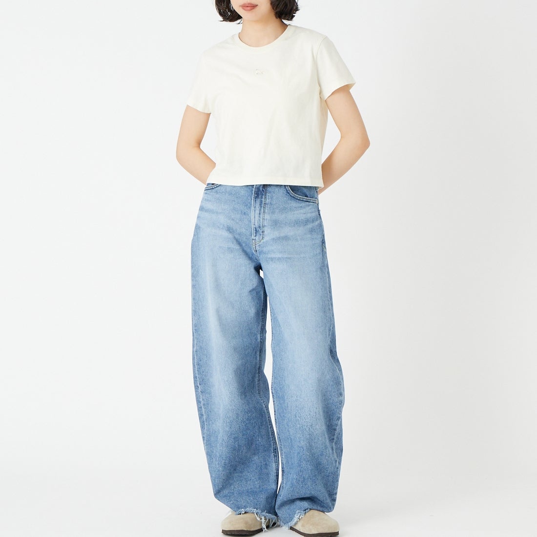 MAISON KITSUNE [メゾン キツネ] ベビーフォックス ベビーTシャツ [MW00105KJ7026] 0063 NOBLE &&モデル身長：162cm 着用サイズ：S&&