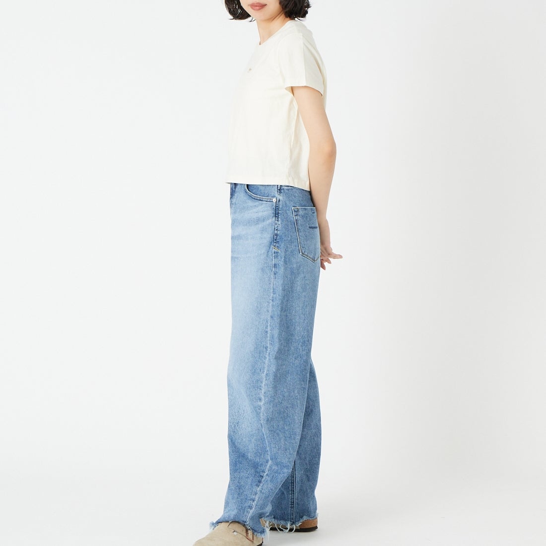 MAISON KITSUNE [メゾン キツネ] ベビーフォックス ベビーTシャツ [MW00105KJ7026] 0063 NOBLE &&モデル身長：162cm 着用サイズ：S&&