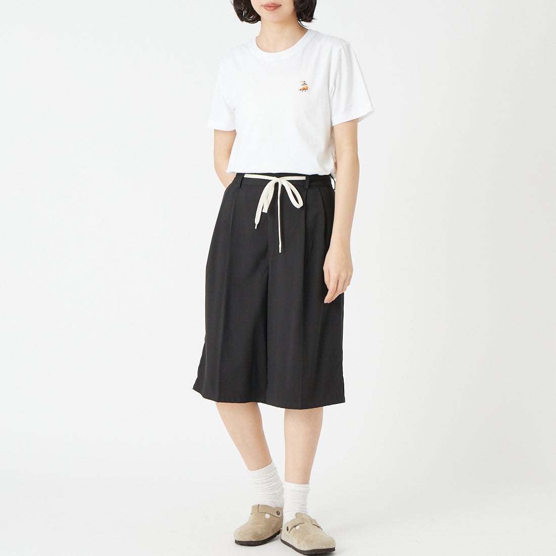 MAISON KITSUNE [メゾン キツネ] ドリーミングフォックス レギュラーTシャツ [QW00109KJ7026] P100 WHITE &&モデル身長：162cm 着用サイズ：S&&