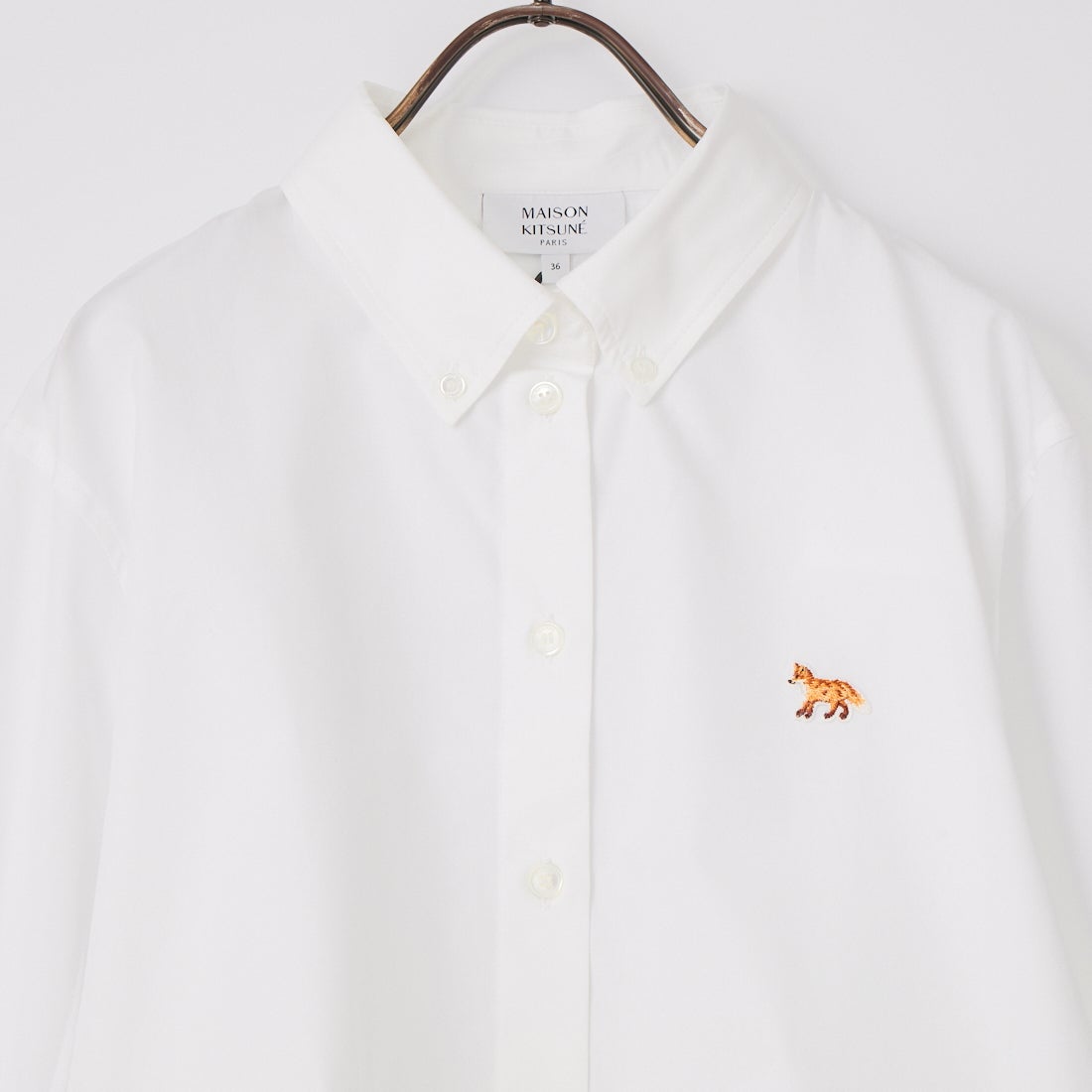 MAISON KITSUNE [メゾン キツネ] ベビーフォックス クロップドシャツ