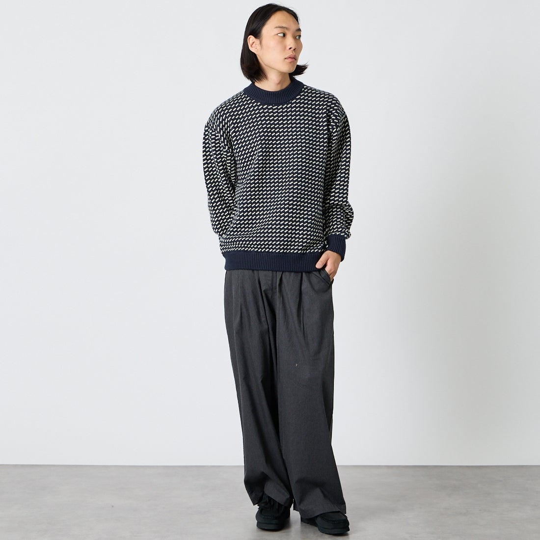 GOLD [ゴールド] コットンシルクネル 2タックイージーワイドパンツ [GL42617] 116 C.GRAY &&モデル身長：175cm 着用サイズ：M&&