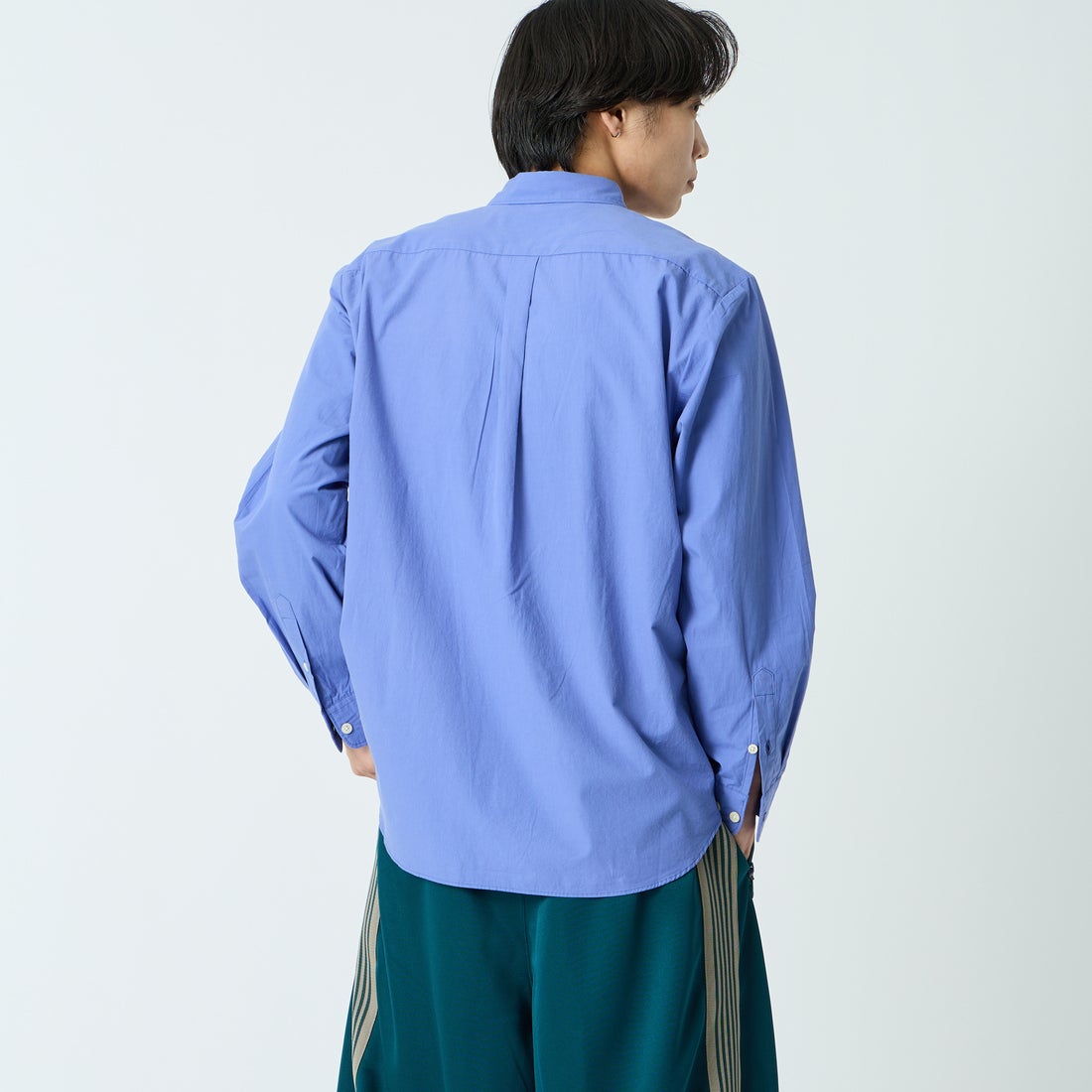 MANUAL ALPHABET [マニュアルアルファベット] ウォッシャーブロード ルーズフィットレギュラーカラーシャツ [MA-S-813] BLUE &&モデル身長：179cm 着用サイズ：3&&