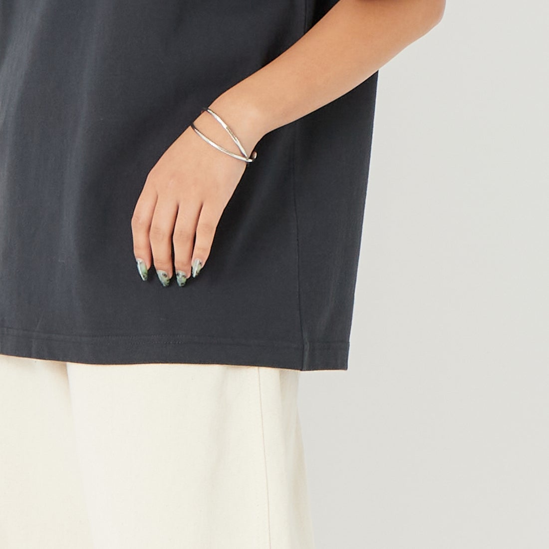 MAISON KITSUNE [メゾン キツネ] ダブルフォックスヘッド コンフォートTシャツ [OM011CFKJ7025] P190 ANTHR &&モデル身長：162cm 着用サイズ：XS&&