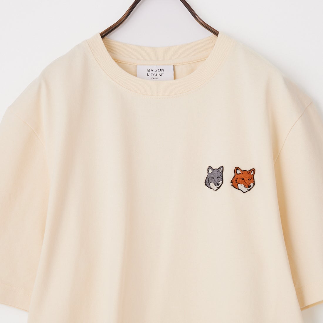 MAISON KITSUNE [メゾン キツネ] ダブルフォックスヘッド コンフォートTシャツ [OM011CFKJ7025] P702 LATTE