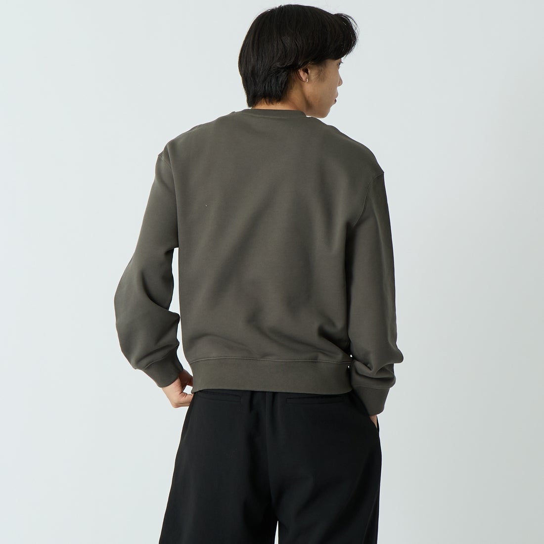 MAISON KITSUNE [メゾン キツネ] ドリーミングフォックス コンフォートスウェット [QM00301KM0341] 0453 BELUG &&モデル身長：179cm 着用サイズ：M&&