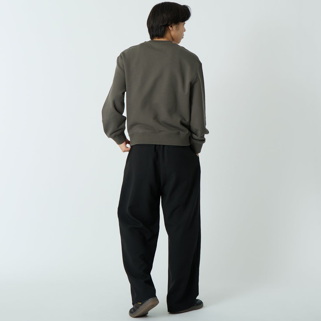 MAISON KITSUNE [メゾン キツネ] ドリーミングフォックス コンフォートスウェット [QM00301KM0341] 0453 BELUG &&モデル身長：179cm 着用サイズ：M&&