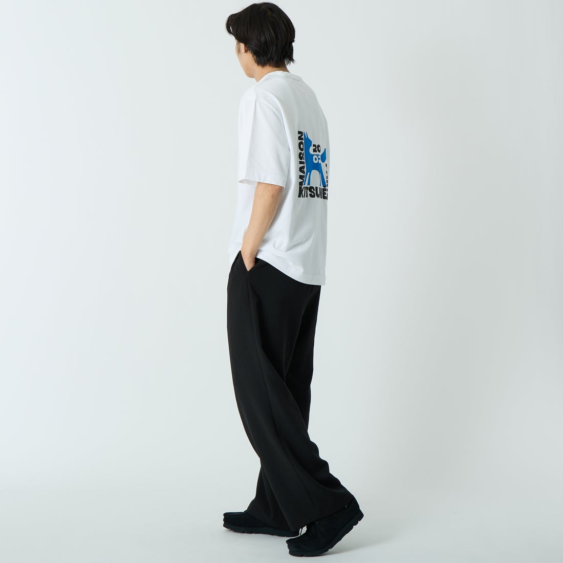 MAISON KITSUNE [メゾン キツネ] ギャラリーフォックス オーバーサイズTシャツ [QM00111KJ0119] P100 WHITE &&モデル身長：179cm 着用サイズ：M&&