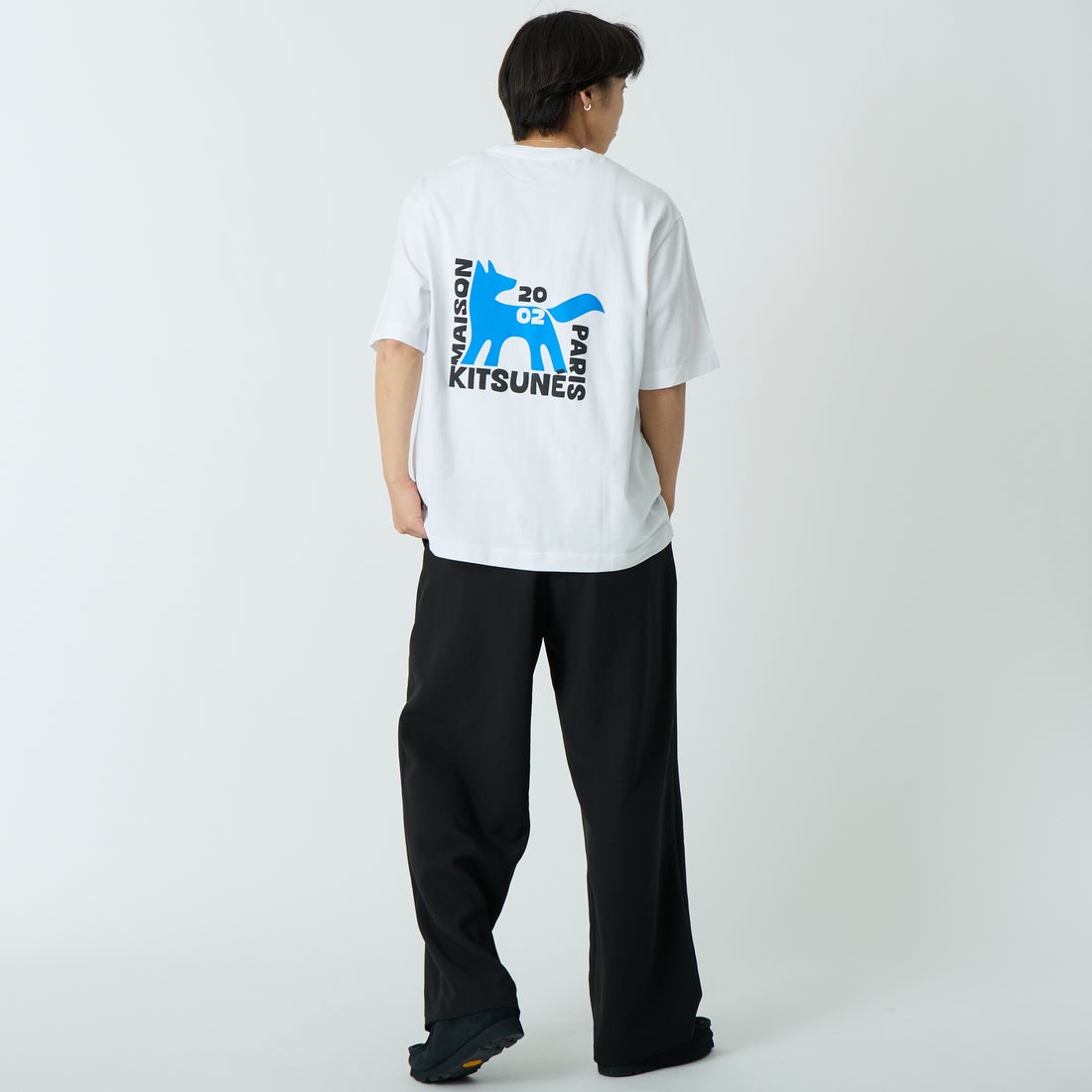 MAISON KITSUNE [メゾン キツネ] ギャラリーフォックス オーバーサイズTシャツ [QM00111KJ0119] P100 WHITE &&モデル身長：179cm 着用サイズ：M&&