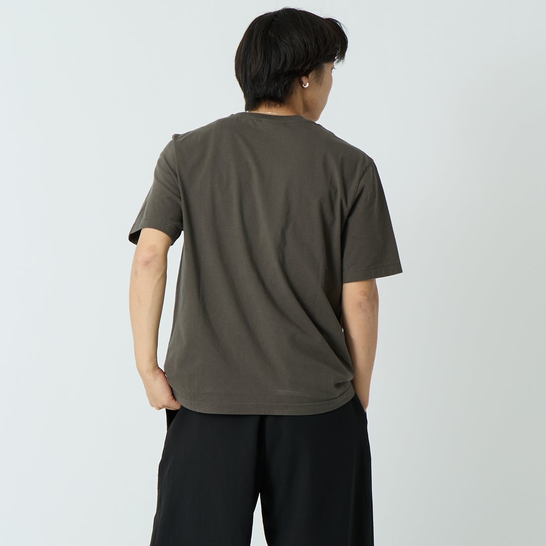 MAISON KITSUNE [メゾン キツネ] ドリーミングフォックス コンフォートTシャツ [QM00102KJ7026] 0453 BELUG &&モデル身長：179cm 着用サイズ：M&&