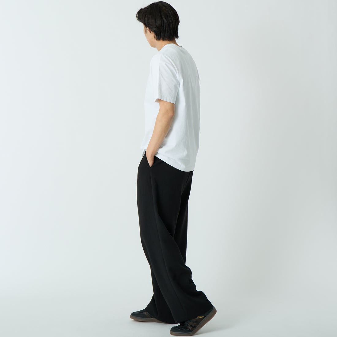 MAISON KITSUNE [メゾン キツネ] フォックスヘッド コンフォートTシャツ [PM00108KJ7025] P100 WHITE &&モデル身長：179cm 着用サイズ：M&&