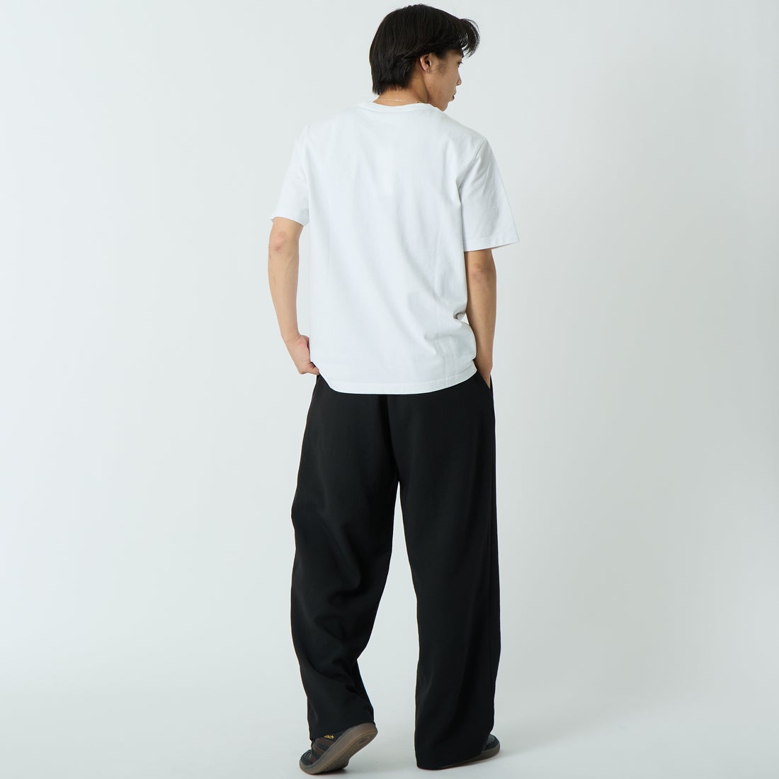 MAISON KITSUNE [メゾン キツネ] フォックスヘッド コンフォートTシャツ [PM00108KJ7025] P100 WHITE &&モデル身長：179cm 着用サイズ：M&&