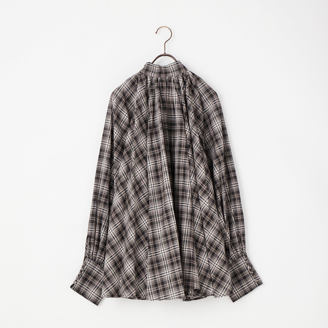 MAISON SPECIAL [メゾンスペシャル] タイ付Vネックボリュームブラウス