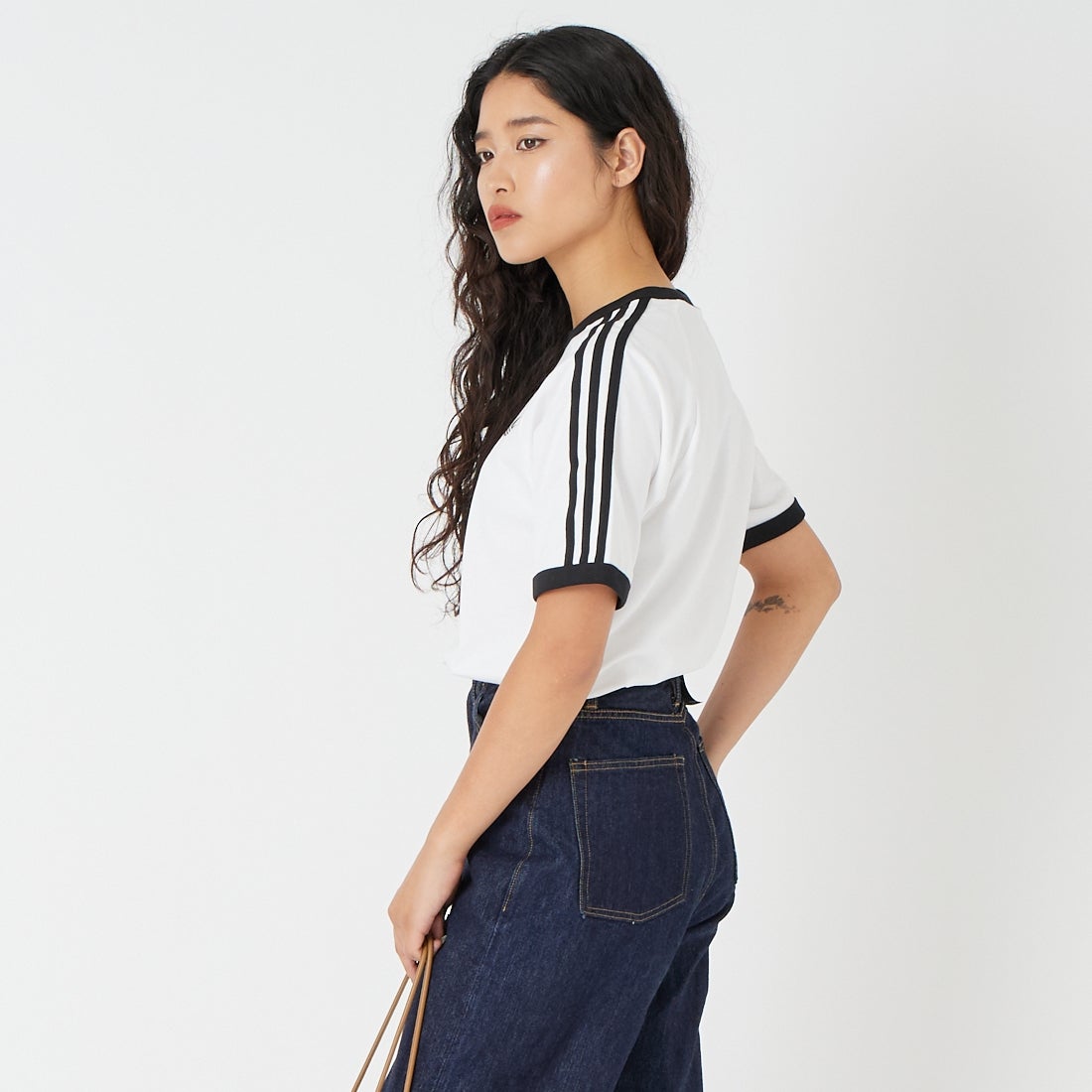 adidas Originals [アディダス オリジナルス] スリーストライプTシャツ [DB785] KE3537 &&モデル身長：162cm 着用サイズ：S&&