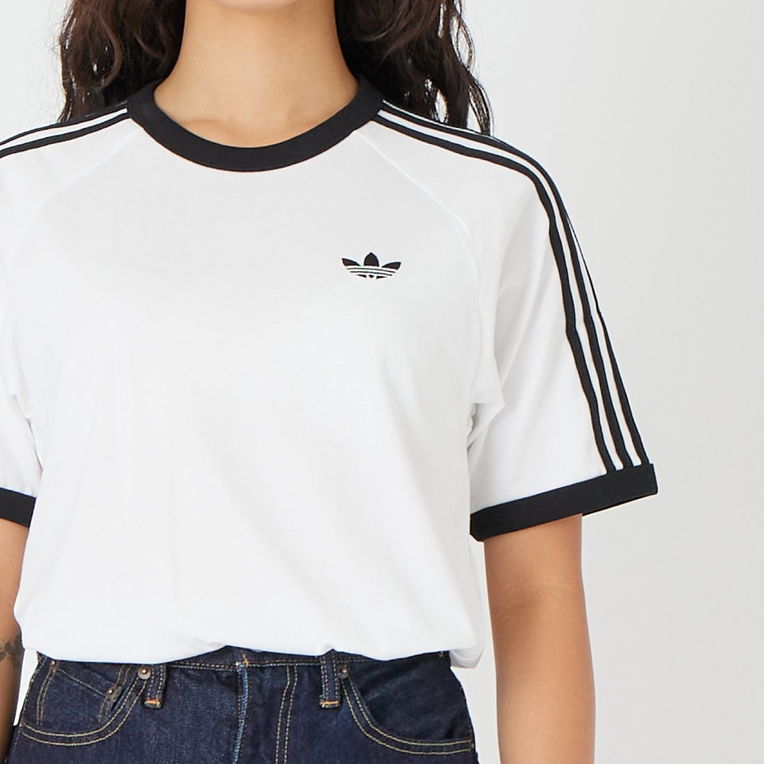 adidas Originals [アディダス オリジナルス] スリーストライプTシャツ [DB785] KE3537 &&モデル身長：162cm 着用サイズ：S&&