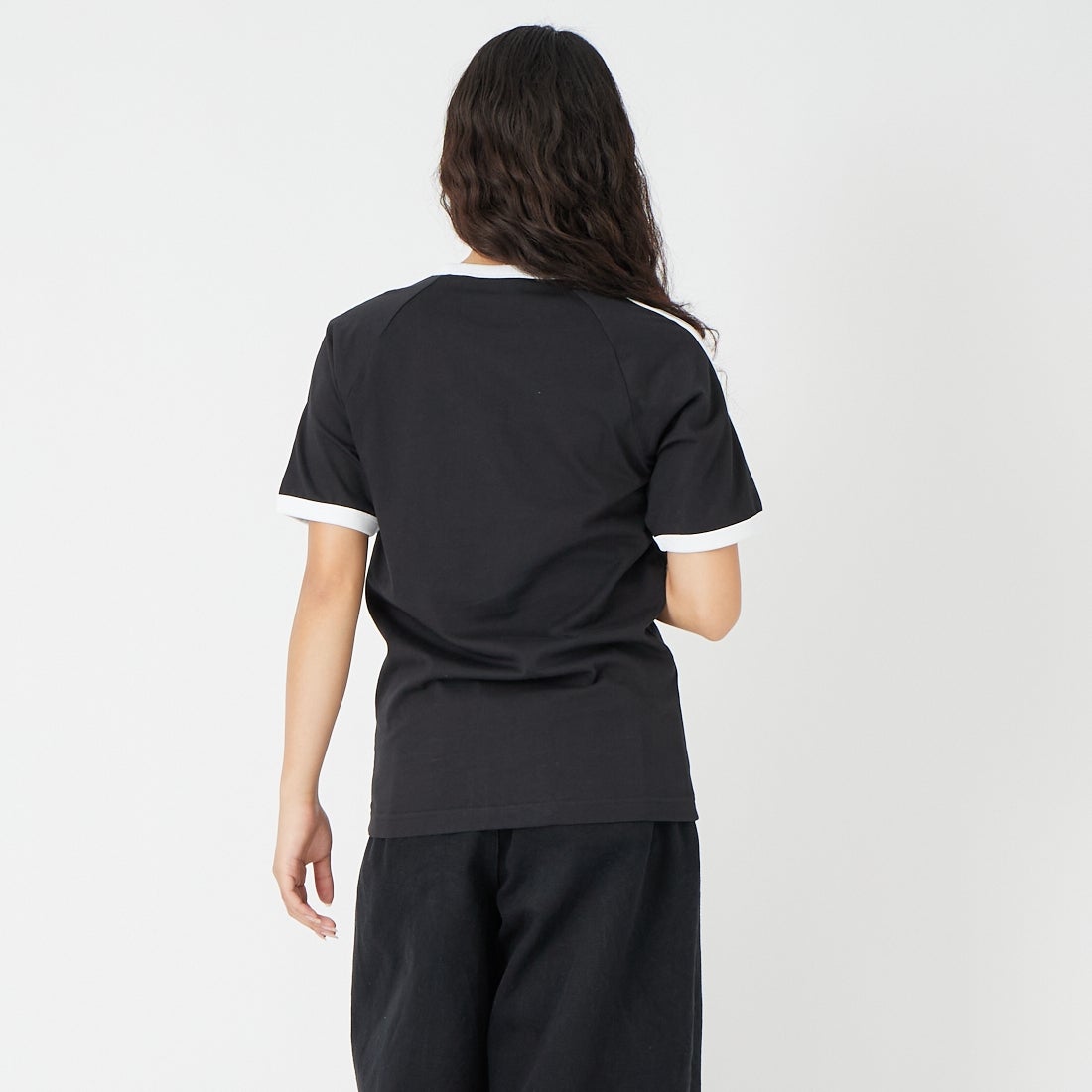 adidas Originals [アディダス オリジナルス] スリーストライプTシャツ [DB785] KE3538 &&モデル身長：162cm 着用サイズ：S&&