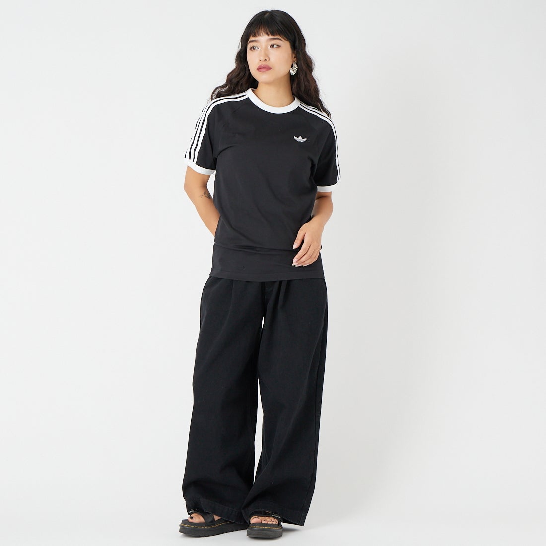 adidas Originals [アディダス オリジナルス] スリーストライプTシャツ [DB785] KE3538 &&モデル身長：162cm 着用サイズ：S&&