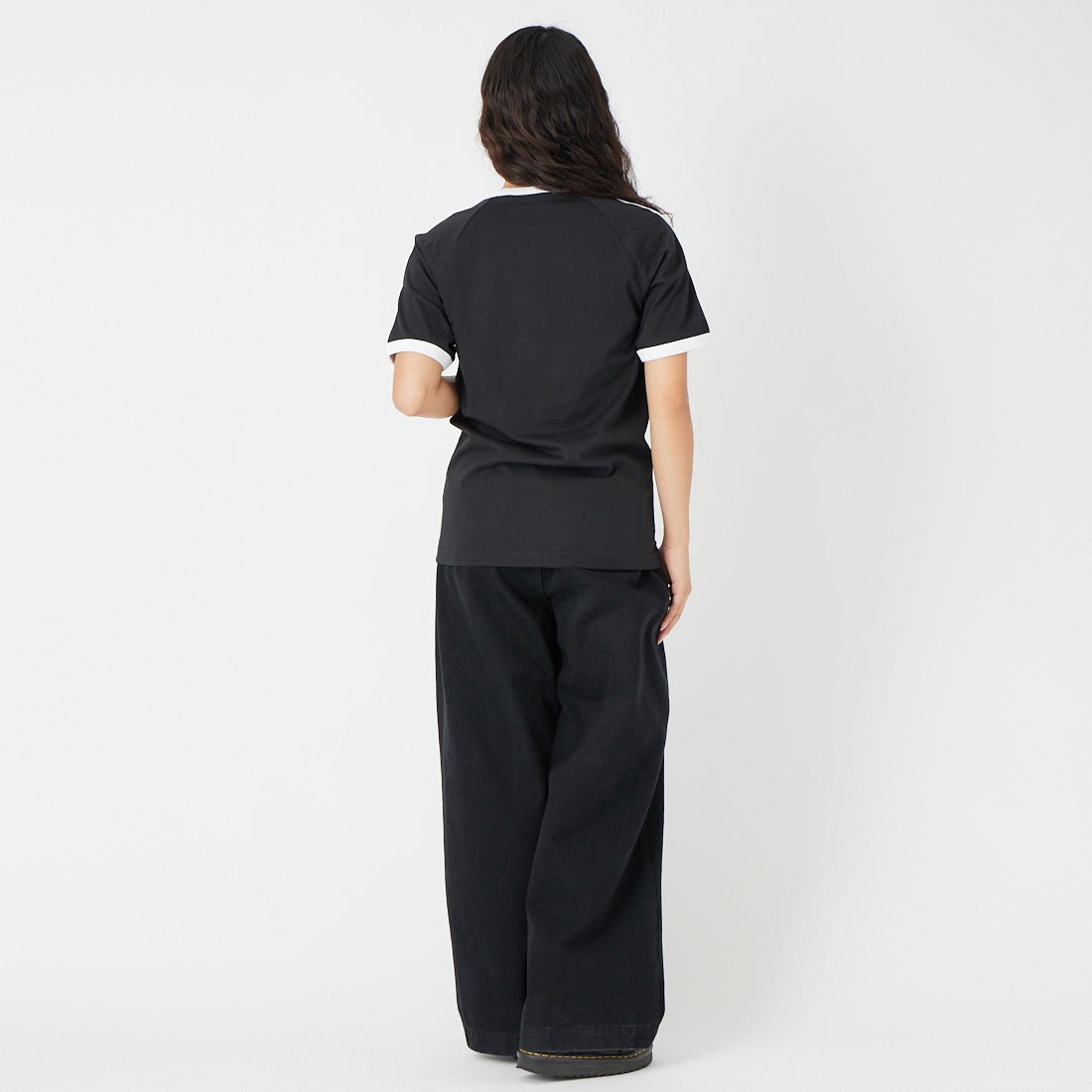 adidas Originals [アディダス オリジナルス] スリーストライプTシャツ [DB785] KE3538 &&モデル身長：162cm 着用サイズ：S&&