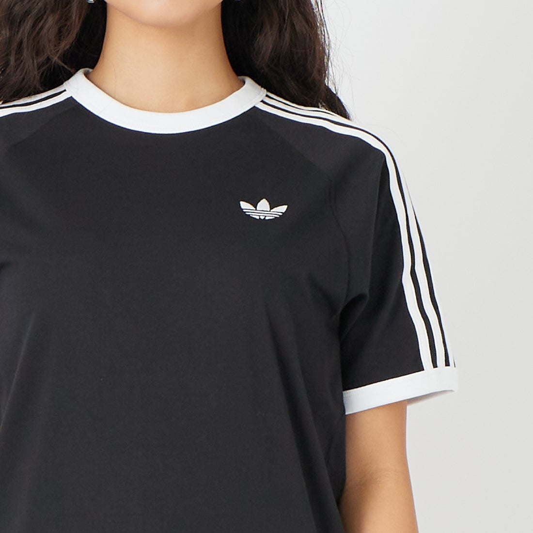adidas Originals [アディダス オリジナルス] スリーストライプTシャツ [DB785] KE3538 &&モデル身長：162cm 着用サイズ：S&&