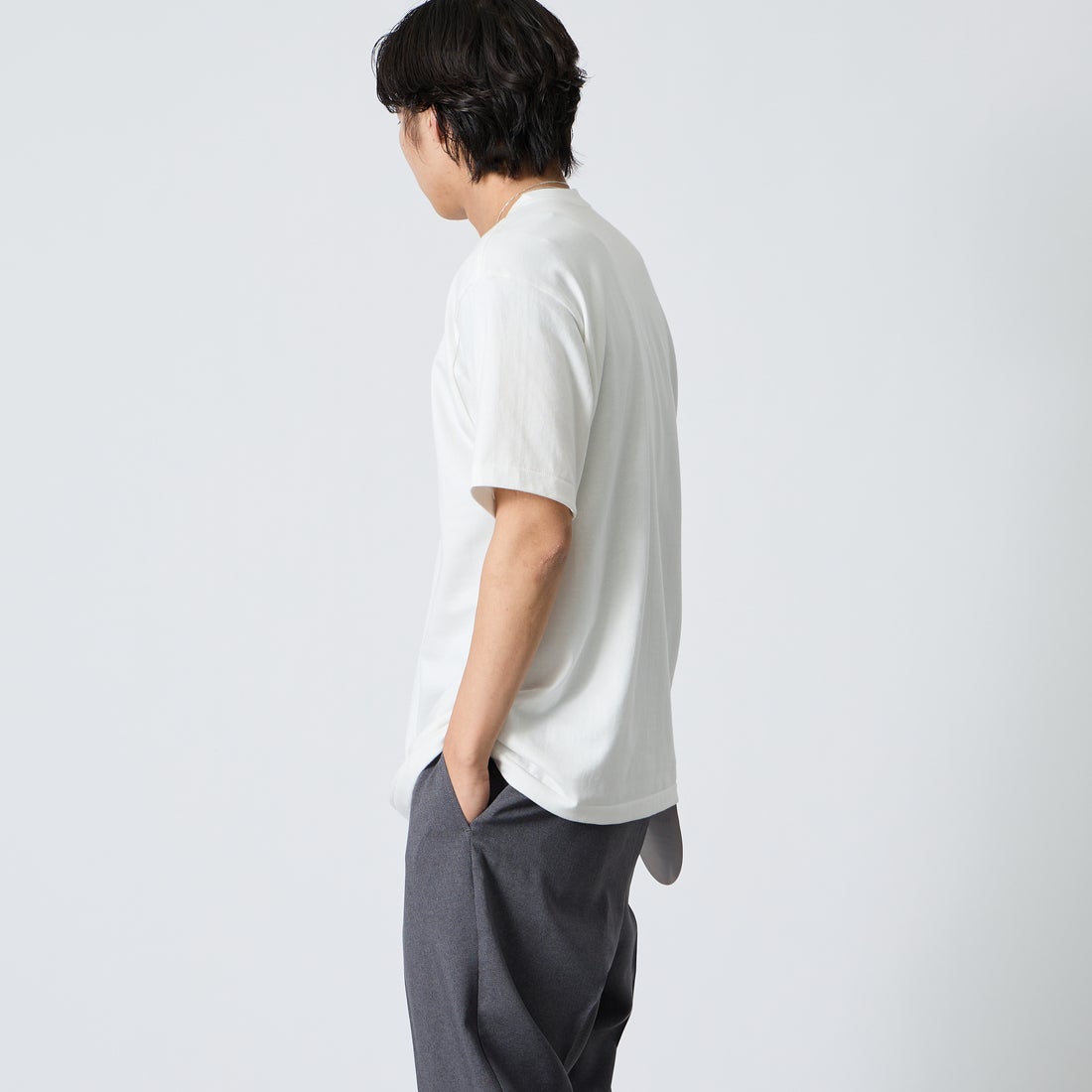 Hanes [ヘインズ] 1P SHIRO クルーネックTシャツ [HM1-D201] 010 WHITE &&モデル身長：179cm 着用サイズ：XL&&