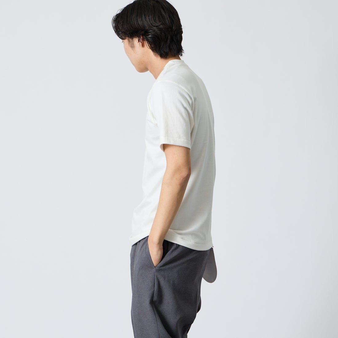 Hanes [ヘインズ] 1P SHIRO クルーネックTシャツ [HM1-D201] 010 WHITE &&モデル身長：179cm 着用サイズ：M&&