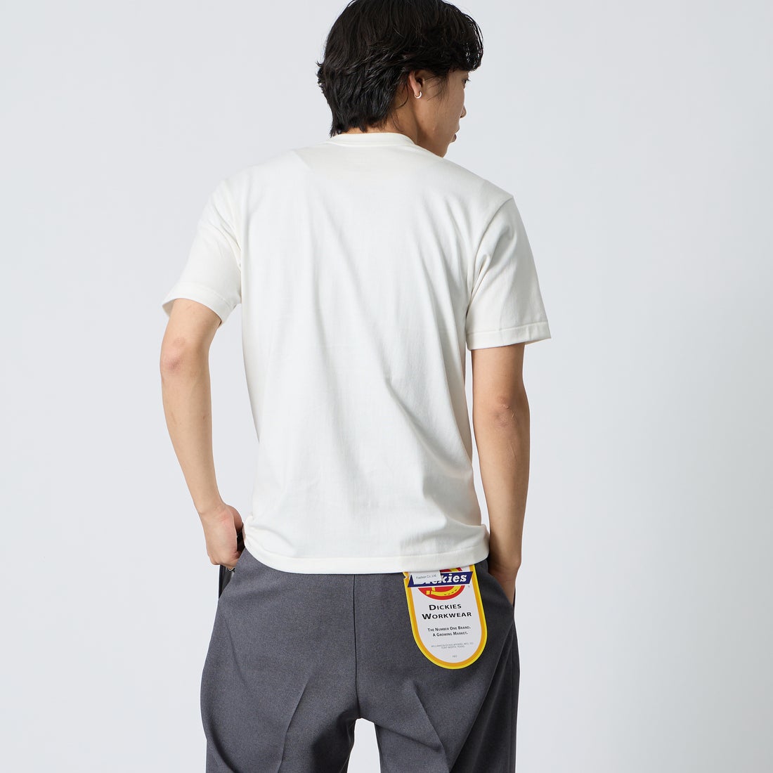 Hanes [ヘインズ] 1P SHIRO クルーネックTシャツ [HM1-D201] 010 WHITE &&モデル身長：179cm 着用サイズ：M&&