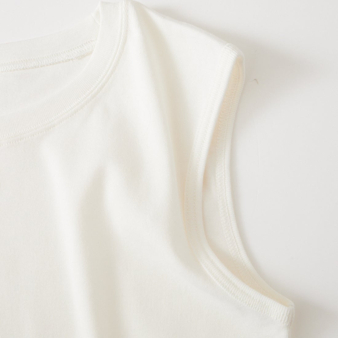 Hanes [ヘインズ] スリーブレスTシャツ [HM3-D103] 020 OFF WH