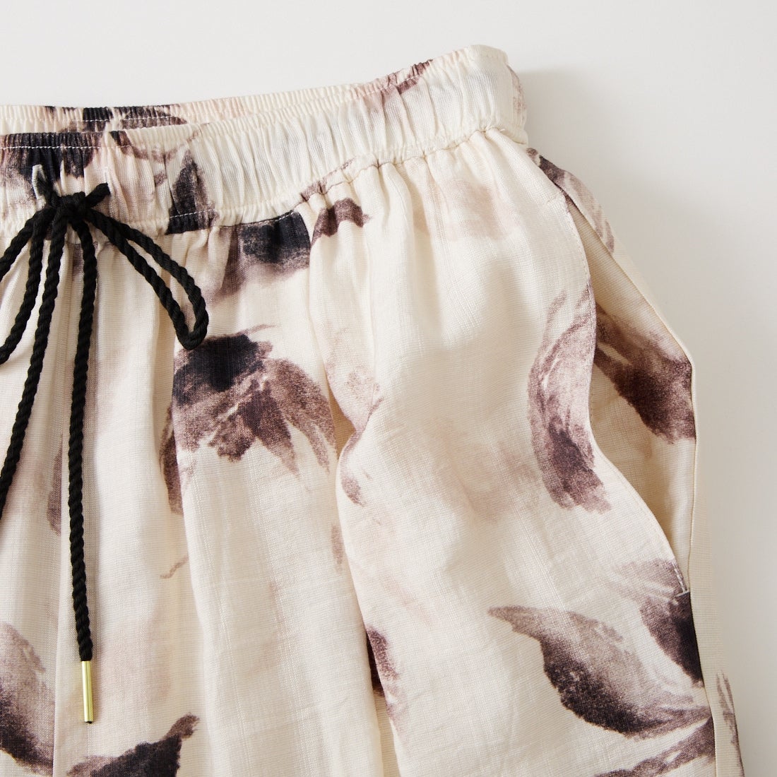 CHIGNON [シニヨン] フラワープリントイージーパンツ [3961-020KK] IVORY