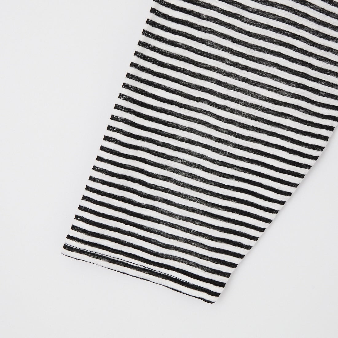 CHIGNON [シニヨン] シアーボーダーTシャツ [8461-107KK] BLACK