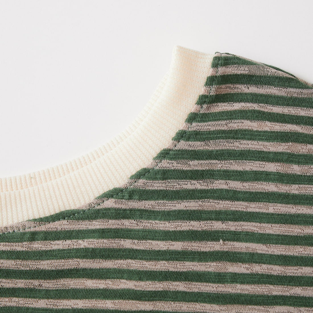 CHIGNON [シニヨン] シアーボーダーTシャツ [8461-107KK] GREEN