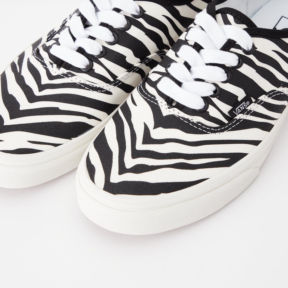 VANS [バンズ] オーセンティック [VN000D7YZBR] ZEBRA