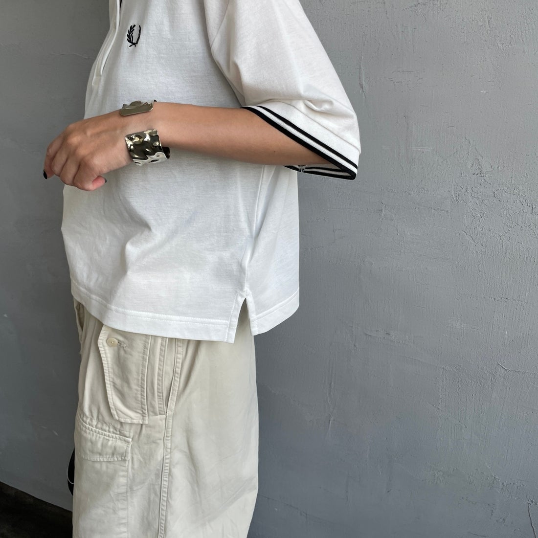 FRED PERRY [フレッドペリー] シアーティップポロシャツ [G2174] 129 SNOW &&モデル身長：150cm 着用サイズ：10&&
