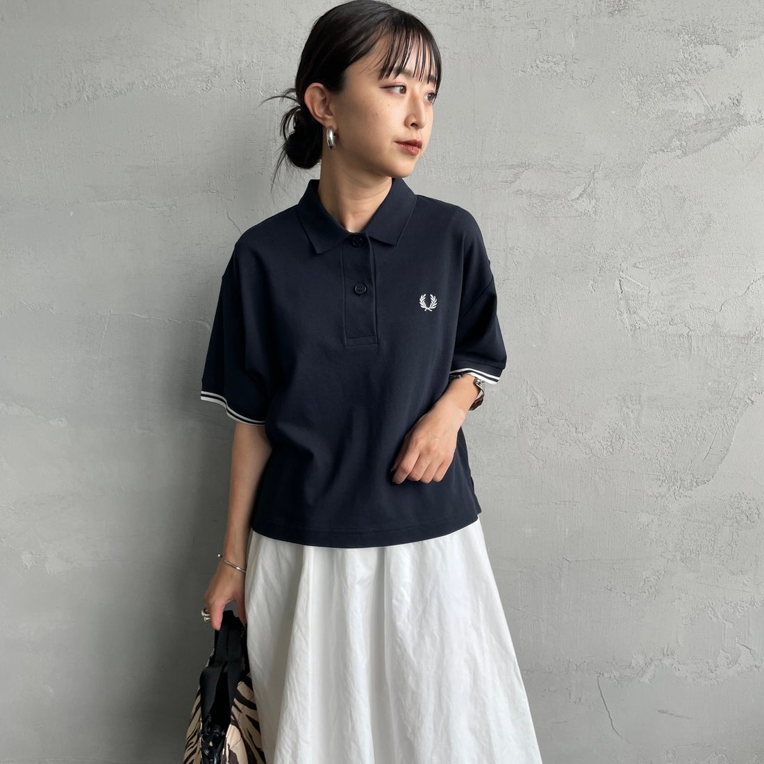 FRED PERRY [フレッドペリー] シアーティップポロシャツ [G2174] 608 NAVY &&モデル身長：150cm 着用サイズ：10&&