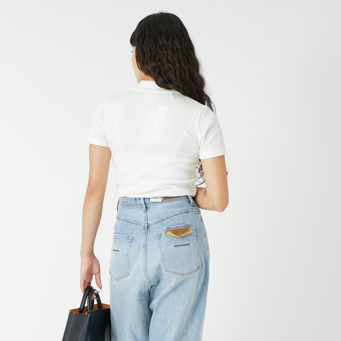 LACOSTE [ラコステ] タイトフィットリブニットポロシャツ [DF5377] 70V FLOUR &&モデル身長：162cm 着用サイズ：36&&