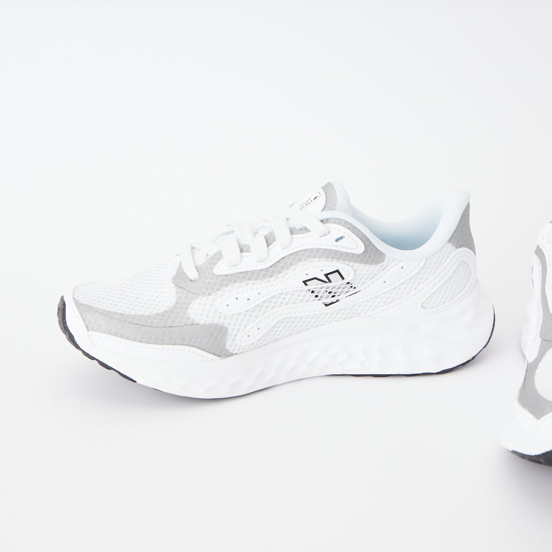 new balance [ニューバランス] フレッシュフォーム アリシV4 [WARISTT4] WHITE