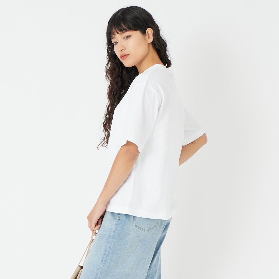 Barbour [バブアー] マージョリー ロゴ刺繍Tシャツ [LTS0707] WH11 &&モデル身長：162cm 着用サイズ：S&&