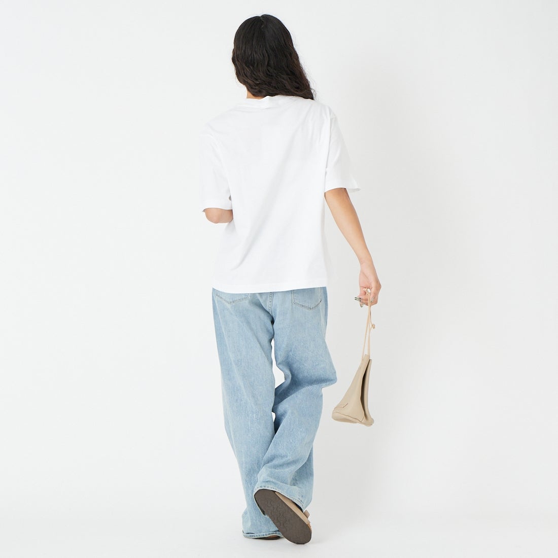 Barbour [バブアー] マージョリー ロゴ刺繍Tシャツ [LTS0707] WH11 &&モデル身長：162cm 着用サイズ：S&&