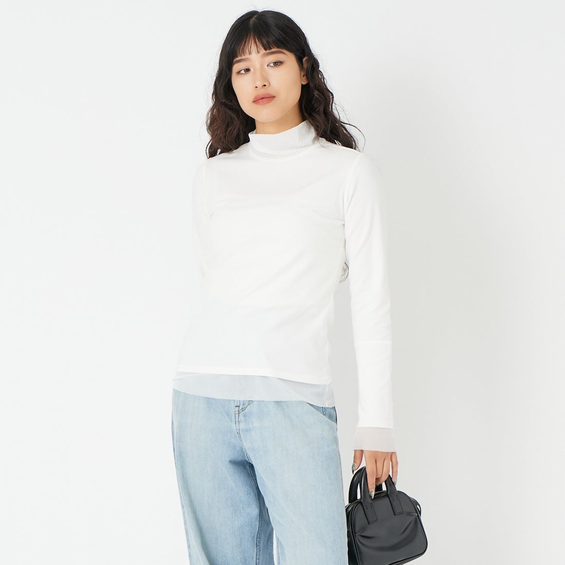 DIGNITE COLLIER [ディニテコリエ] チュール切替ハイネックカットソー [80990220] 031 ｵﾌﾎﾜｲﾄ &&モデル身長：162cm 着用サイズ：ONE SIZE&&