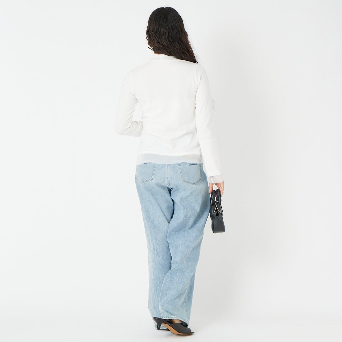 DIGNITE COLLIER [ディニテコリエ] チュール切替ハイネックカットソー [80990220] 031 ｵﾌﾎﾜｲﾄ &&モデル身長：162cm 着用サイズ：ONE SIZE&&