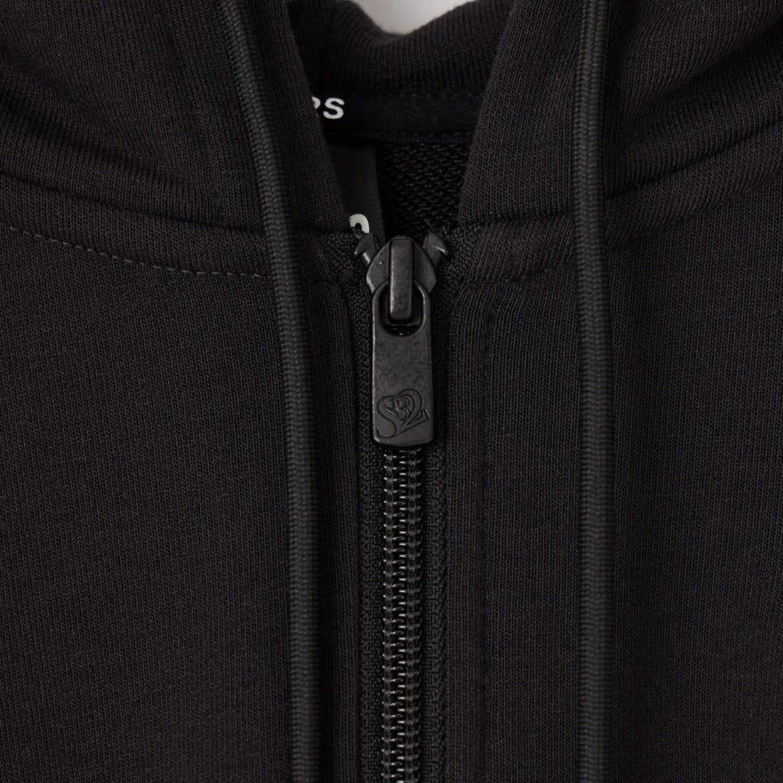 SY32 [エスワイサーティトゥ] ベーシックボックスロゴ ジップフーディ [32-26SN1-26] BLACK
