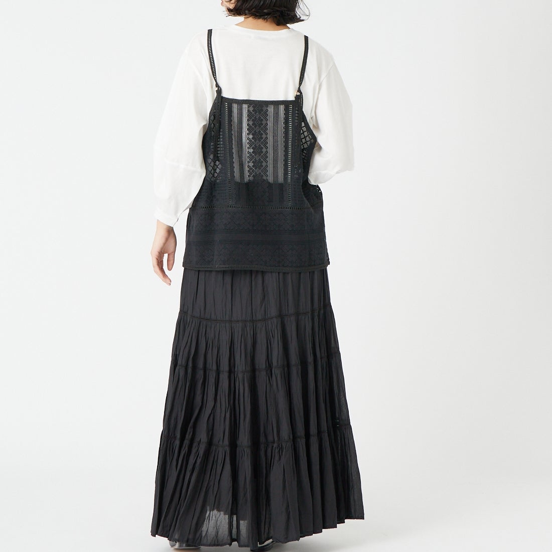 CHIGNON [シニヨン] パッチワークレースキャミソール [1861-050BZ] BLACK &&モデル身長：162cm 着用サイズ：F&&