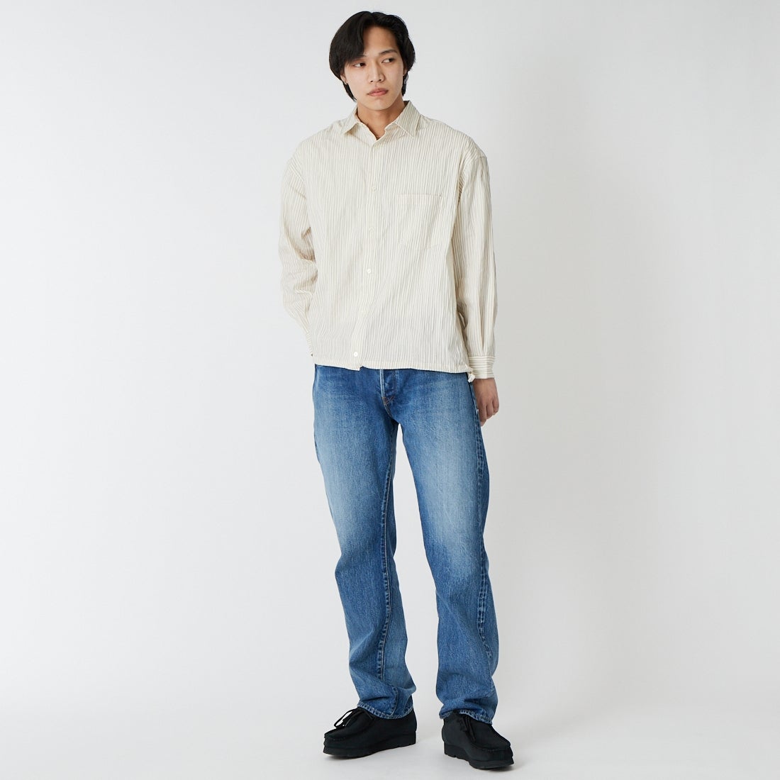 SLICK [スリック] ピンストライプタックジャガード ドローストリングシャツ [5120223] 900 WHITE &&モデル身長：179cm 着用サイズ：1&&