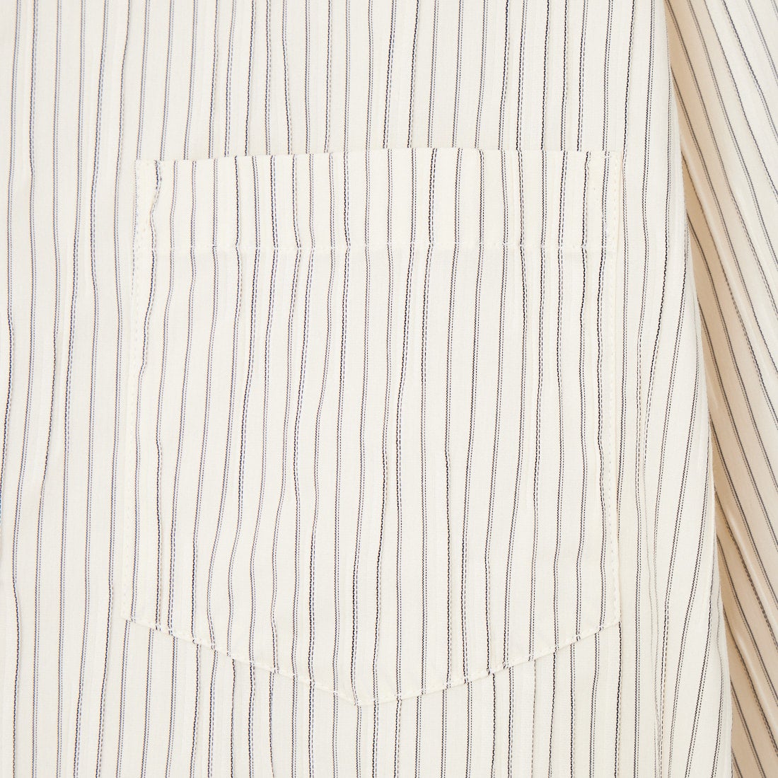 SLICK [スリック] ピンストライプタックジャガード ドローストリングシャツ [5120223] 900 WHITE