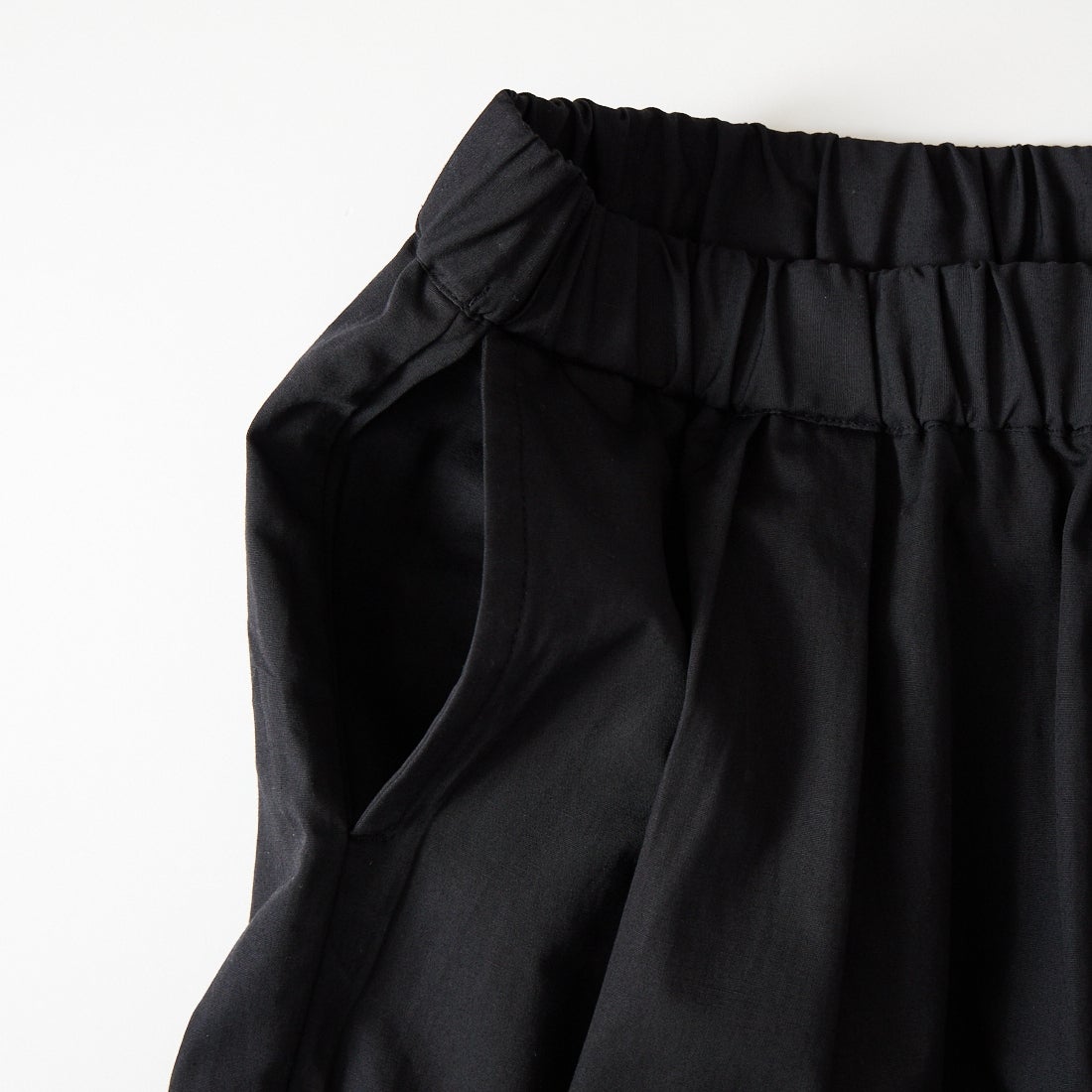 maison de soil [メゾンドソイル] コットンリネンダイウェザー 2タックテーパードイージーパンツ [GNMDS2501CLW] 9900 BLACK